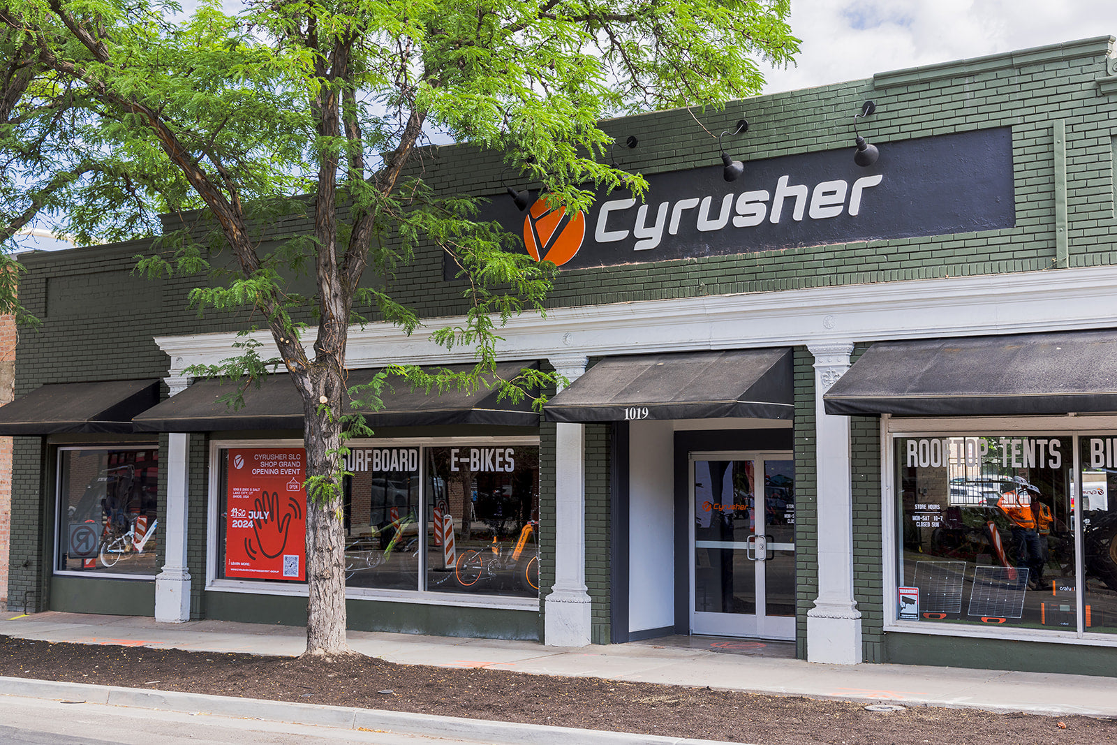 Opening of Cyrusher's New Flagship Store: Sales, Repair, and Rental Services Available