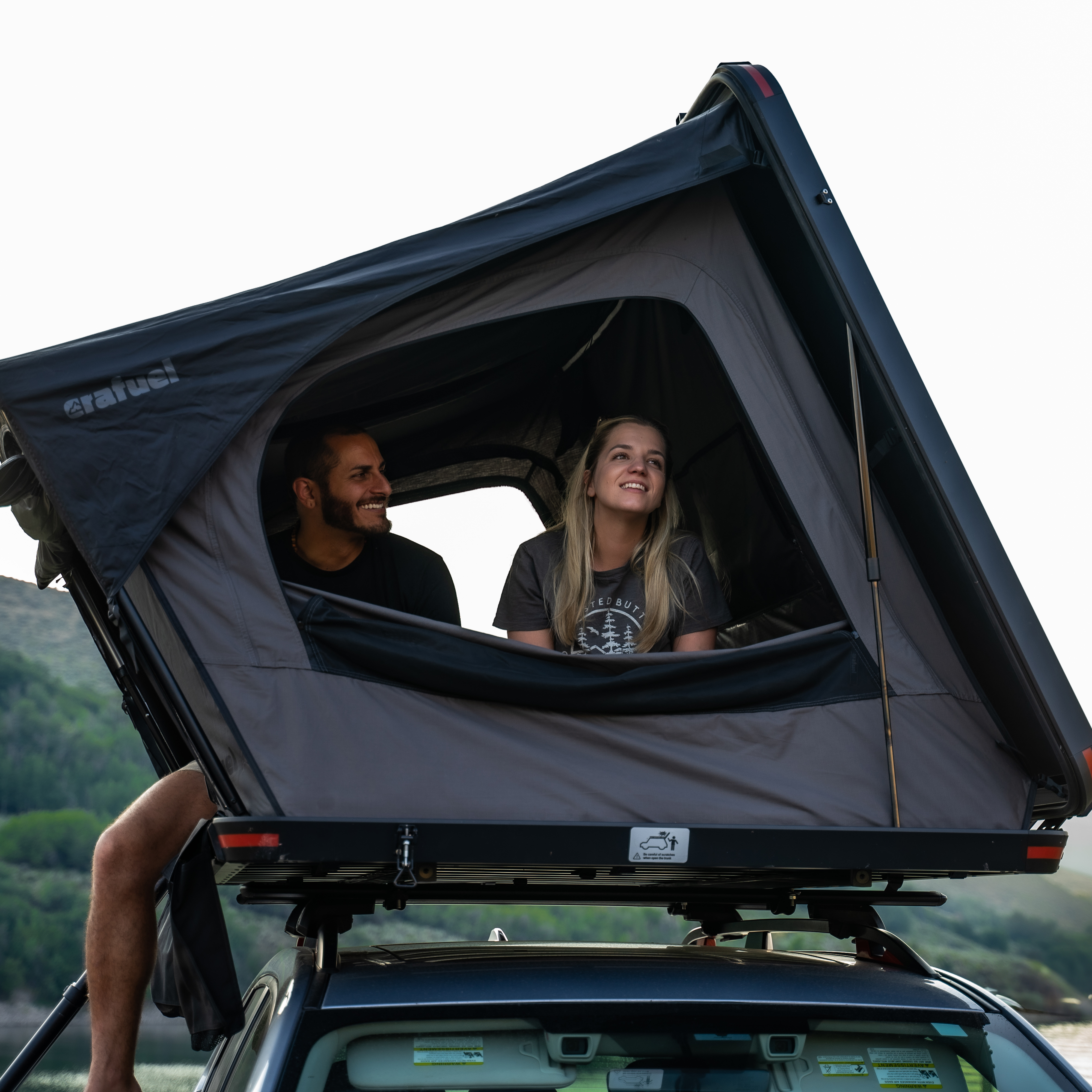 Rooftop tent for family outdoor camping, suitable for family traveling